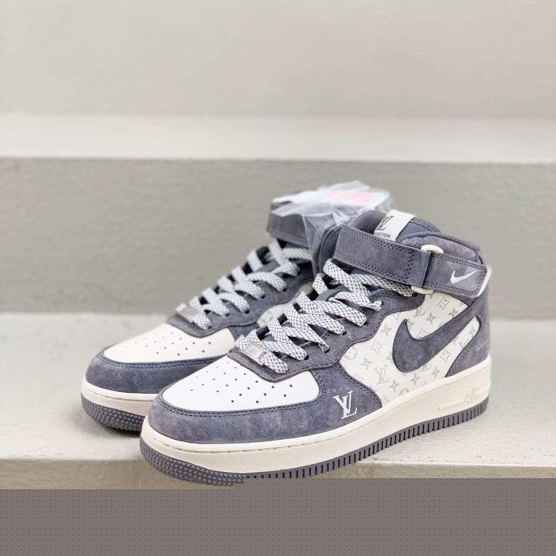 l**is V*t*n sneakers